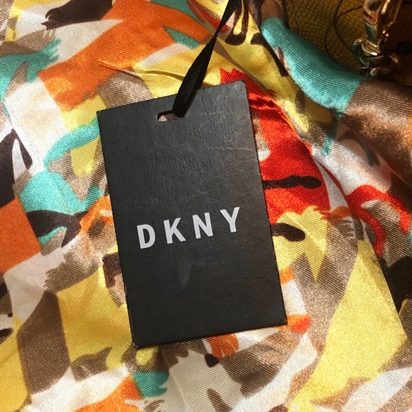 DKNY Satchel/Crossbody Bag - Picture 3 of 3